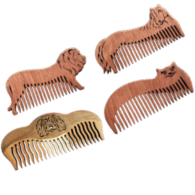 Vingete kujudega puidust kammid